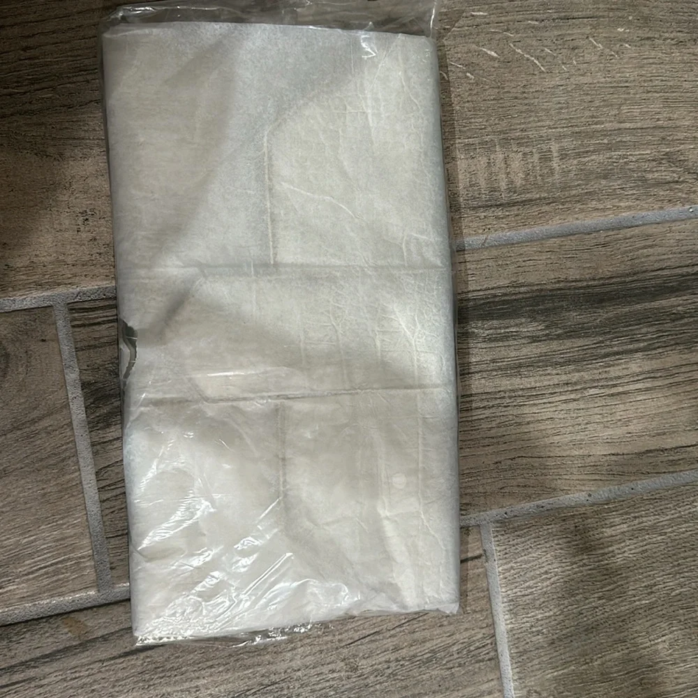 JJ Winters NWT‎ Nikki platinum croc clutch
